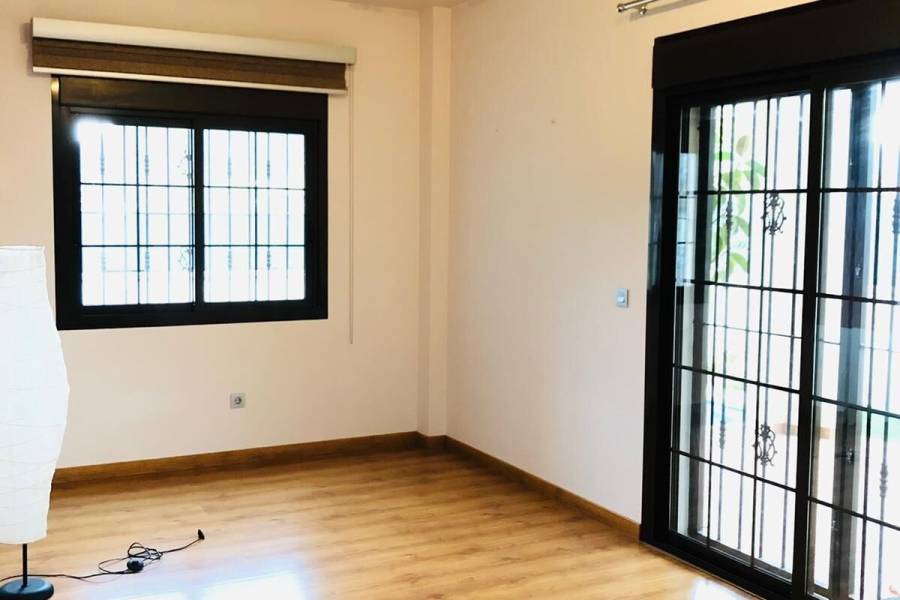 Re-sale - Villa - Aspe