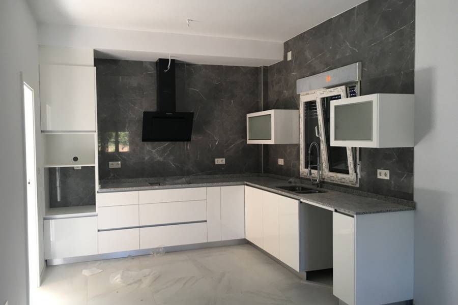 Obra Nueva - Chalet - Pinoso