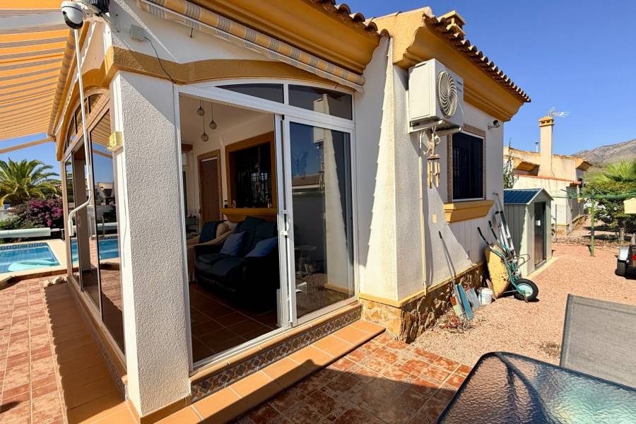 Re-sale - Villa - Hondon De Las Nieves - La Montañosa