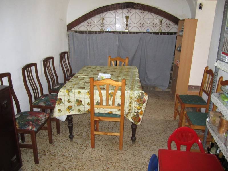 Re-sale - Cave house - Novelda