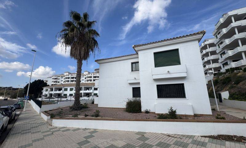 Re-sale - Apartment - Villamartin - Campoamor golf resort