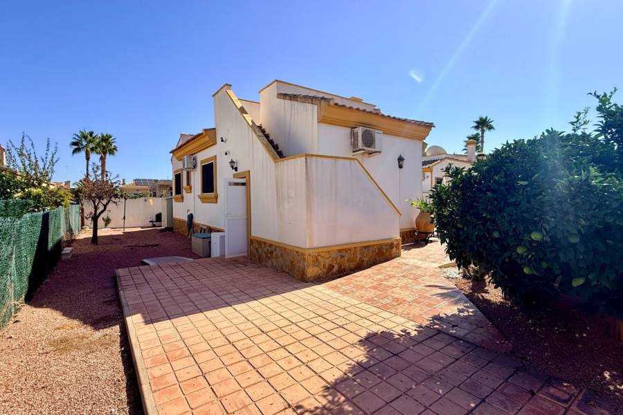 Re-sale - Villa - Hondon De Las Nieves - La Montañosa