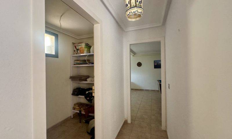 Re-sale - Villa - Villamartin