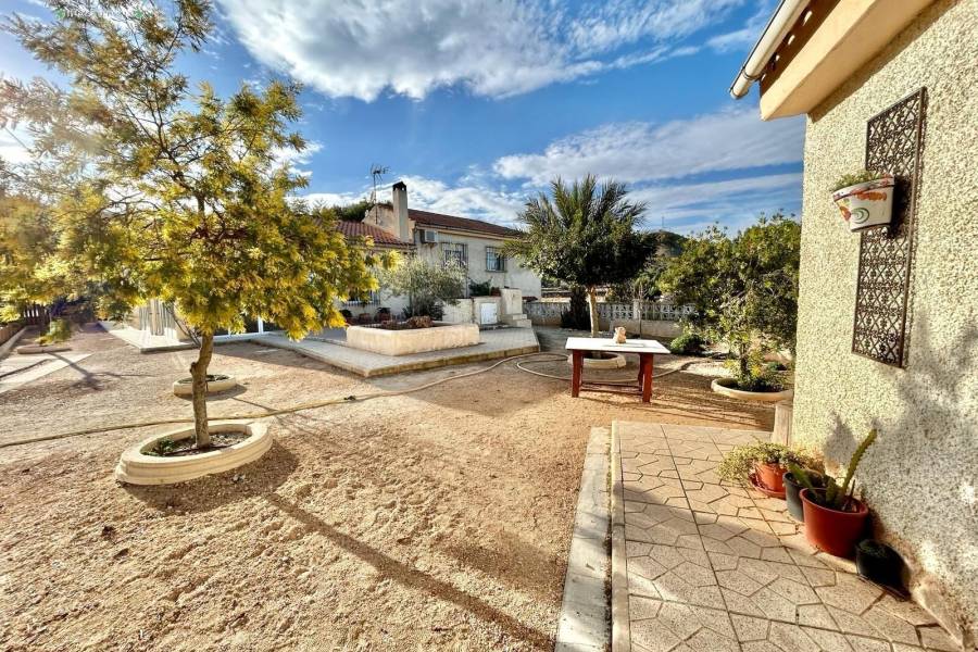 Re-sale - Country house - Hondon De Las Nieves - BAYON