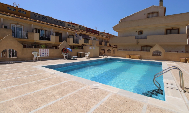 Re-sale - Duplex - Playa Flamenca - Alicante