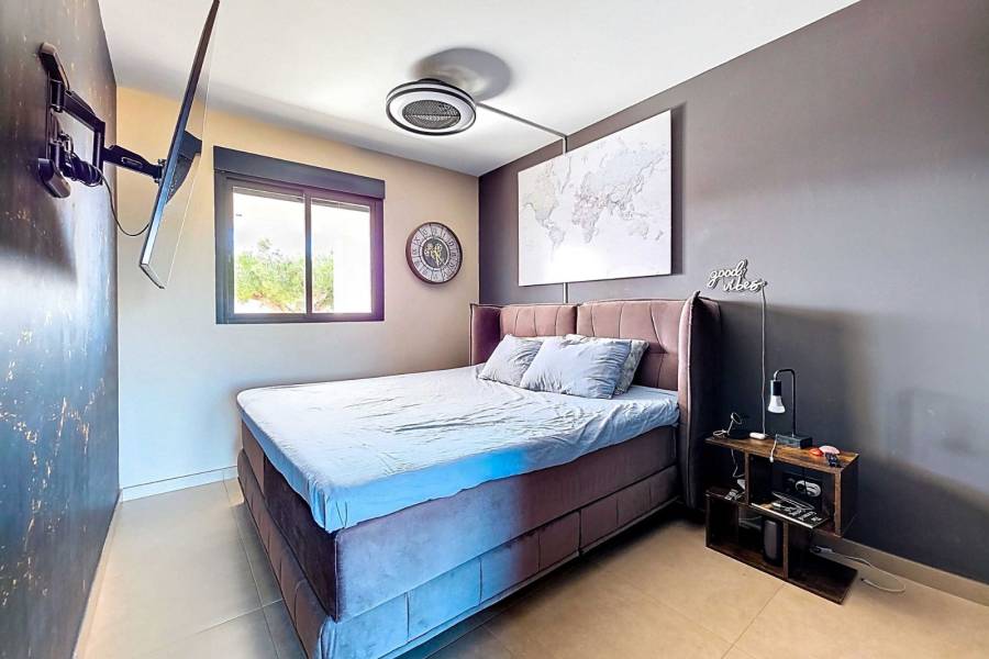 Re-sale - Country house - Hondon De Los Frailes