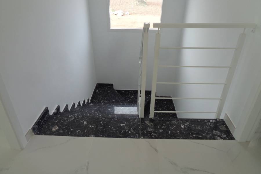 Obra Nueva - Chalet - Pinoso