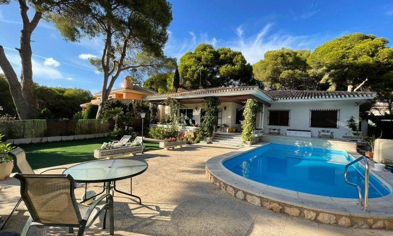 Re-sale - Villa - Campoamor