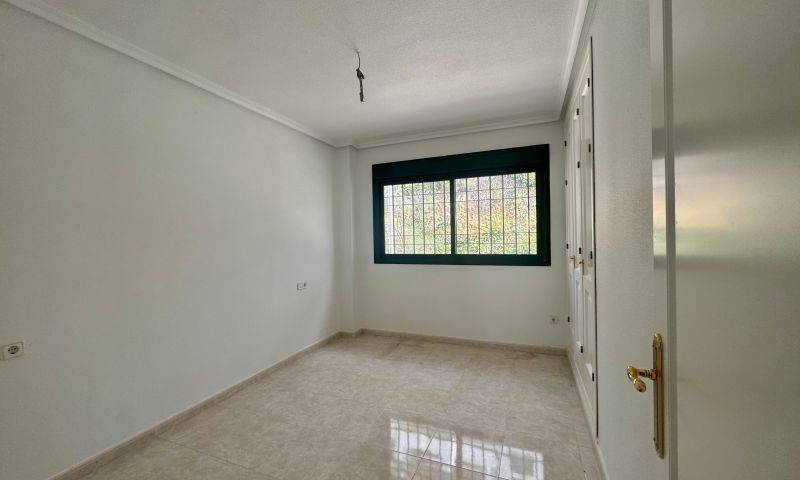 Re-sale - Apartment - Villamartin - Campoamor golf resort