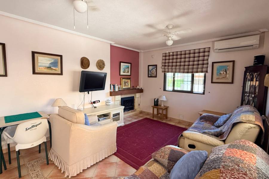 Re-sale - Villa - Hondon De Las Nieves - La Montañosa