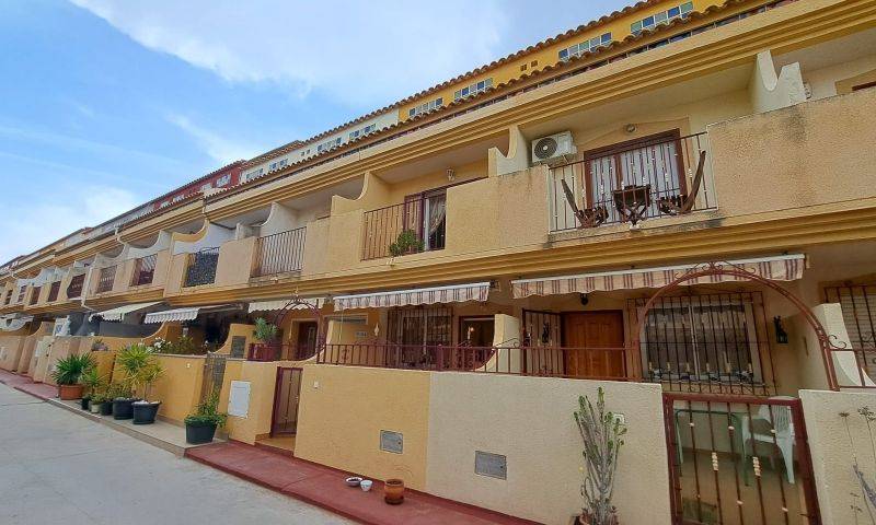 Re-sale - Duplex - Playa Flamenca - Alicante