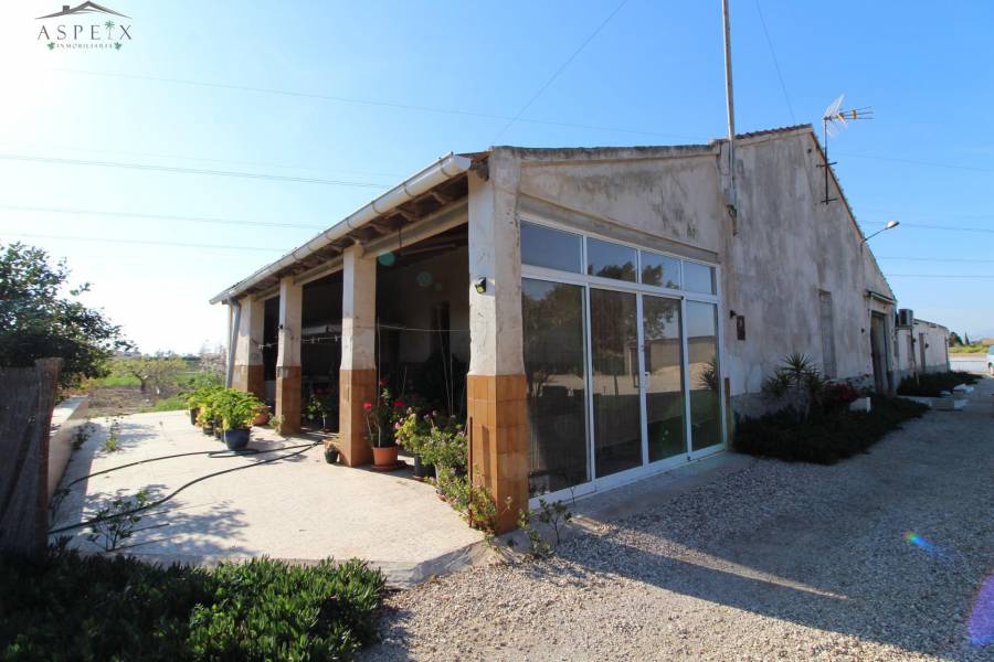 Re-sale - Country house - La Hoya - Countryside