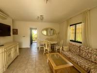 Re-sale - Villa - Villamartin