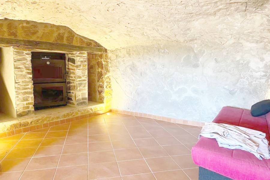 Re-sale - Country house - Hondon De Las Nieves