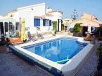 Re-sale - Villa - Playa Flamenca - Alicante