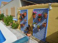 Re-sale - Villa - Playa Flamenca - Alicante