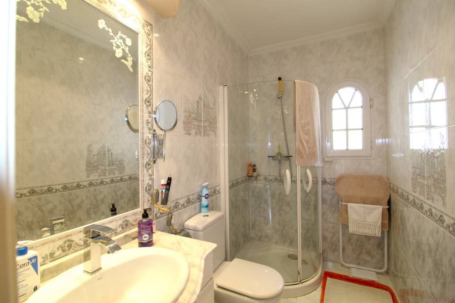 Venta - Chalet - Cabo Roig
