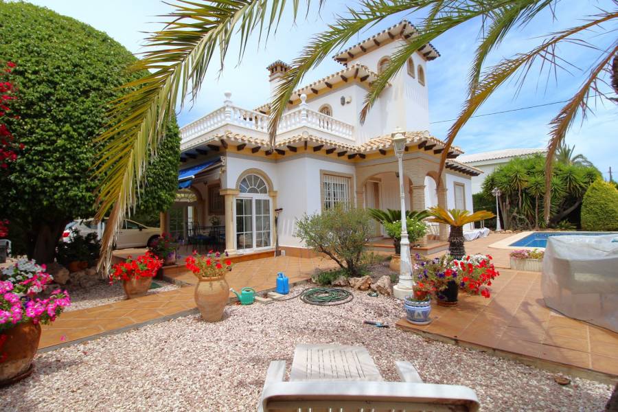 Venta - Chalet - Cabo Roig