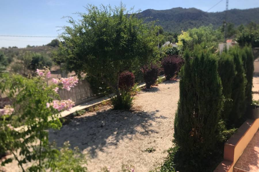 Re-sale - Country house - Sax