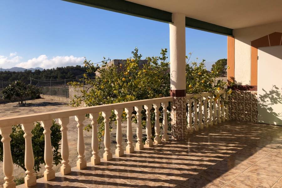 Re-sale - Country house - Macisvenda