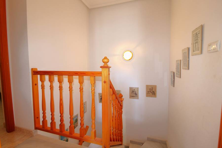 Re-sale - Duplex - Playa Flamenca - Alicante